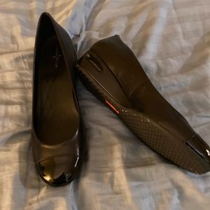 Cole Haan 9.5 black Nike air pumps